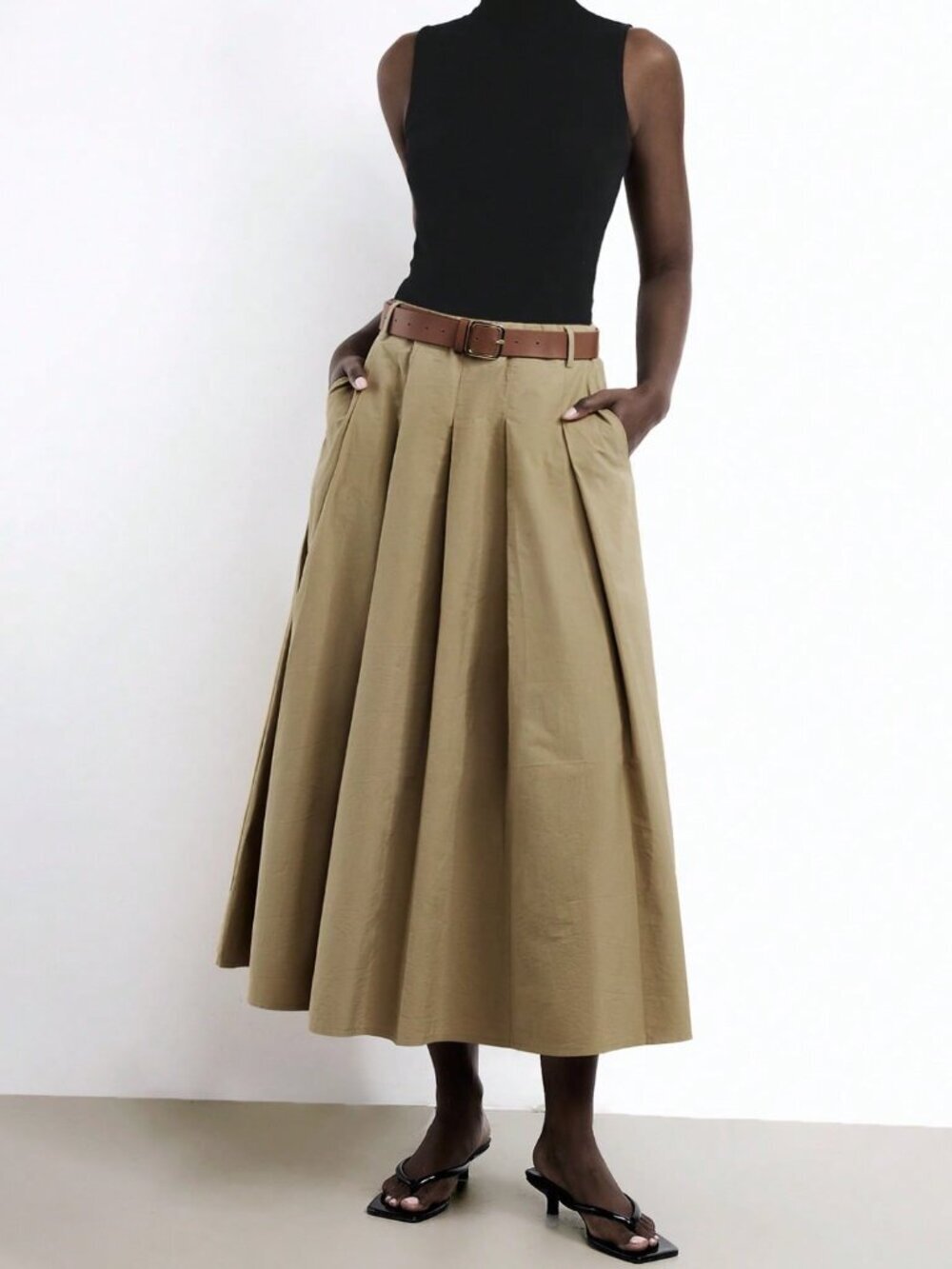 Khaki Pleated Casual Women's Skirt with Detachable Metal Belt and Side Pockets - Picture 11 of 13